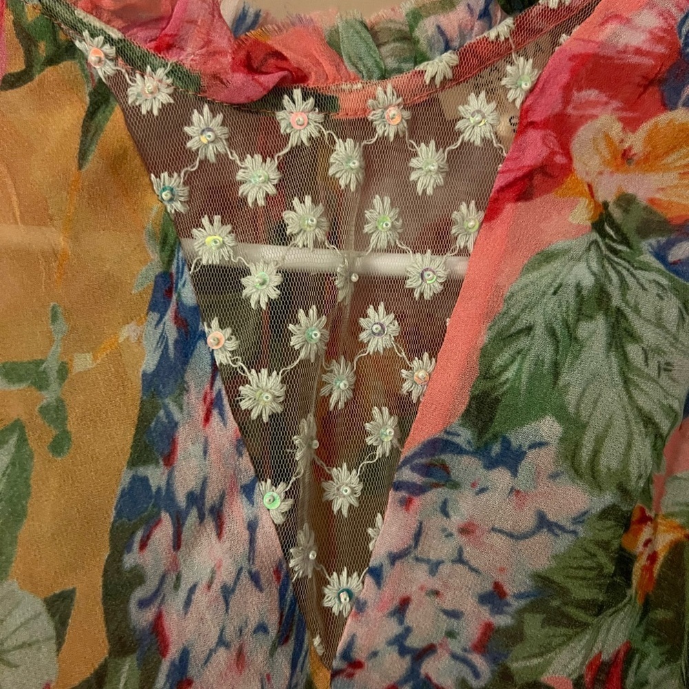 Anthropologie Nikasha Morevia floral top size small - Picture 6 of 7